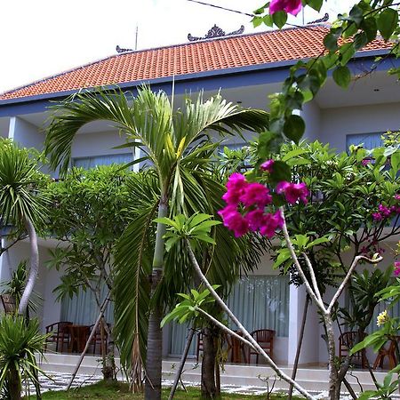 Uluwatu Ropik & Alik Home Stay מראה חיצוני תמונה