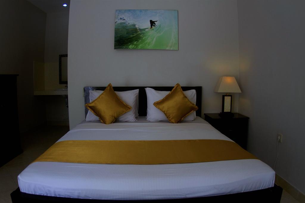 Uluwatu Ropik & Alik Home Stay מראה חיצוני תמונה